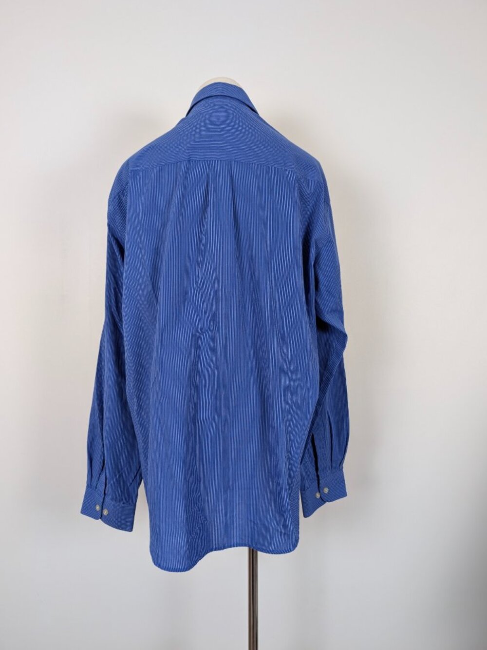 Pinstripe Button Down Shirt Classic Fit Cotton Blue Size XL Oversized (j) - Picture 2 of 8